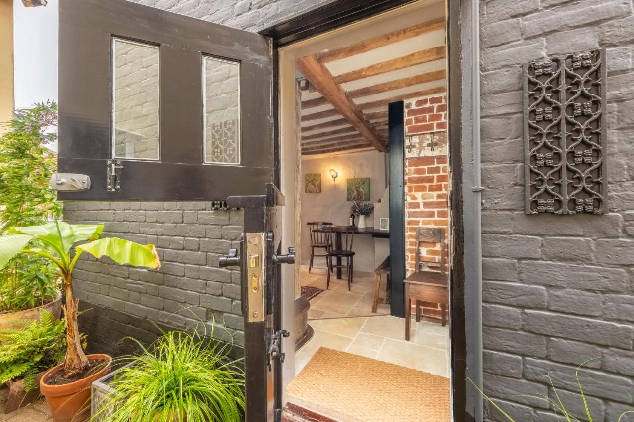Most Romantic Cottage In Suffolk - Number Four Framlingham Εξωτερικό φωτογραφία